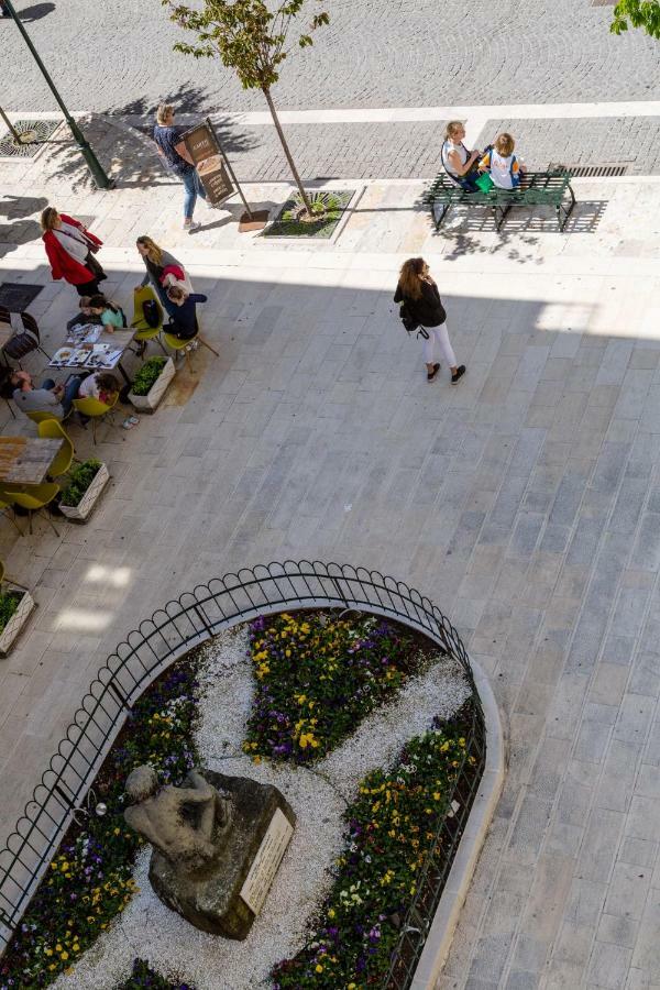 Sidewalk Apartment Corfu  Bagian luar foto